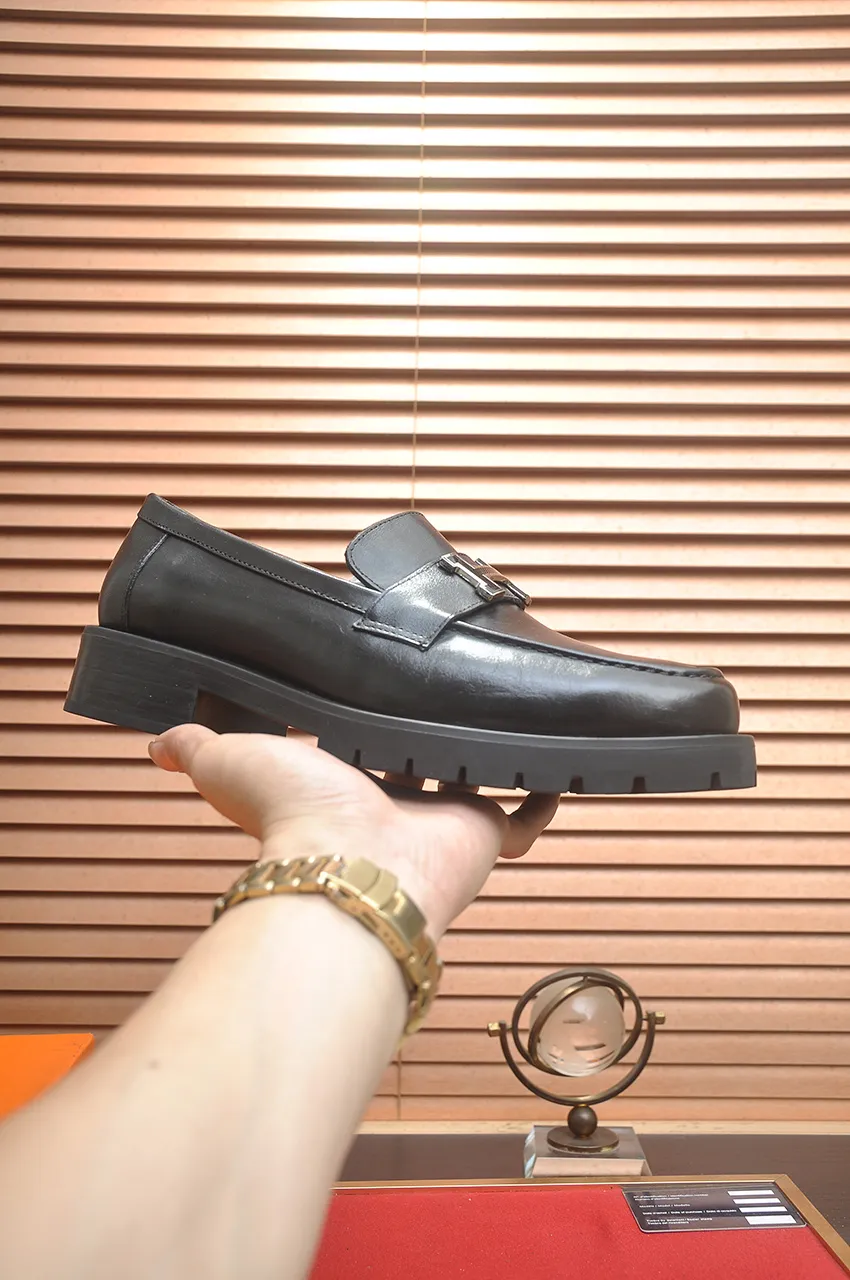 Factory price 500💶[HERMES] (cowhide lining)🍀Italian top luxury🍀He does not pursue novel styles and gorgeous colors, but attracts the favor of successful men with his flawless, elegant and classic style. Formal leather shoes This very comfortable, simple and stable style allows you to easily match any style! The pattern is absolutely 1:1 refined from the original case, and we strive for excellence in materials, imported cowhide + cowhide lining💪💪💪extraordinary texture👍! Code number: 38-45 (45 customized)